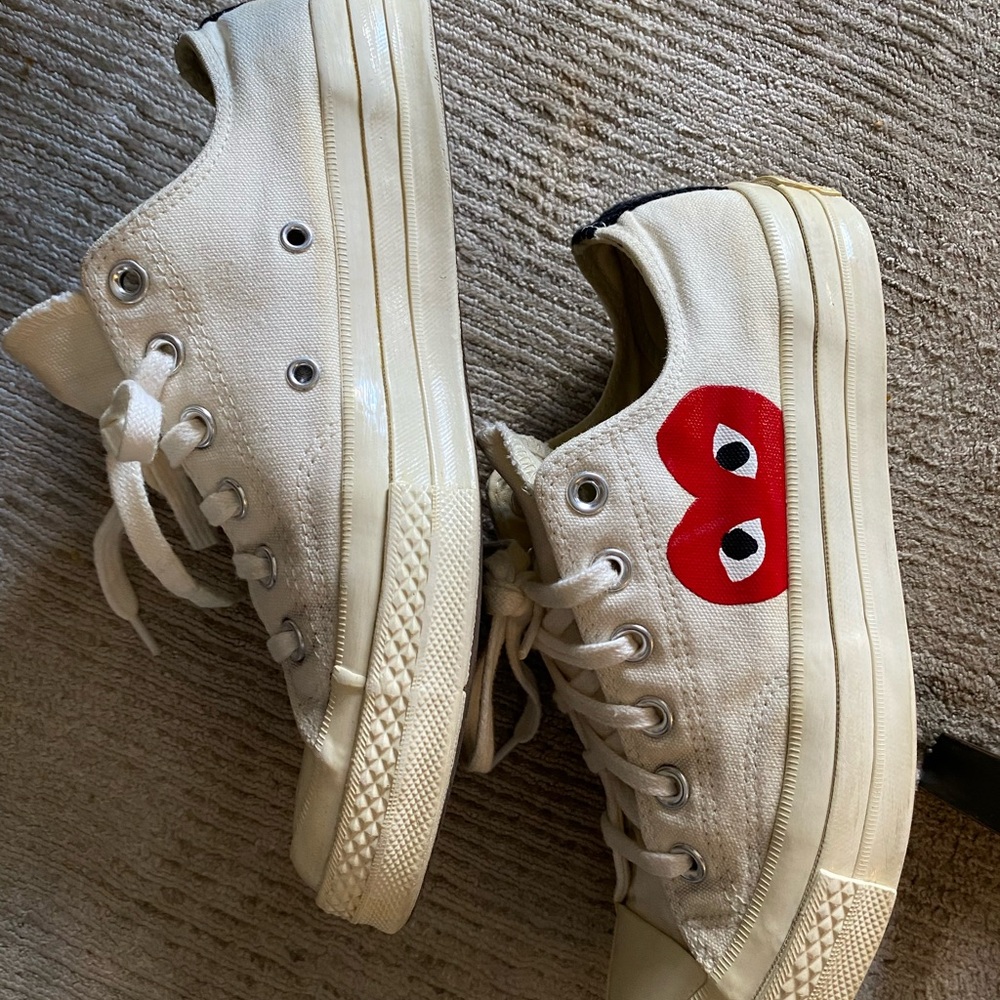 Comme des Garcons White and Red Sneakers - Picture 6 of 12